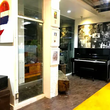Silom Art Hostel-2
